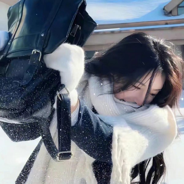 无名小姐 封面